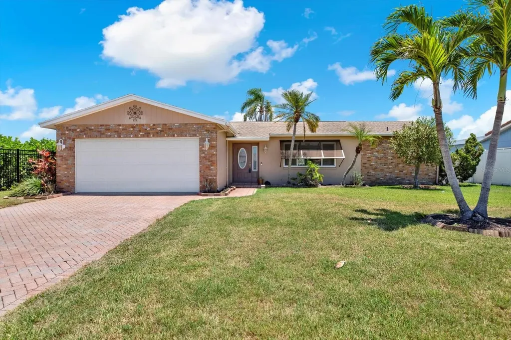 11628 Grove Street Seminole FL 33772