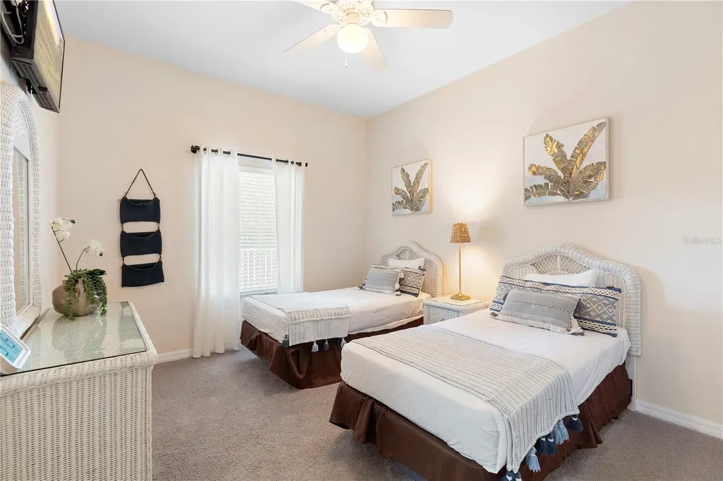 607 Gran Bahama Boulevard Davenport FL 33897