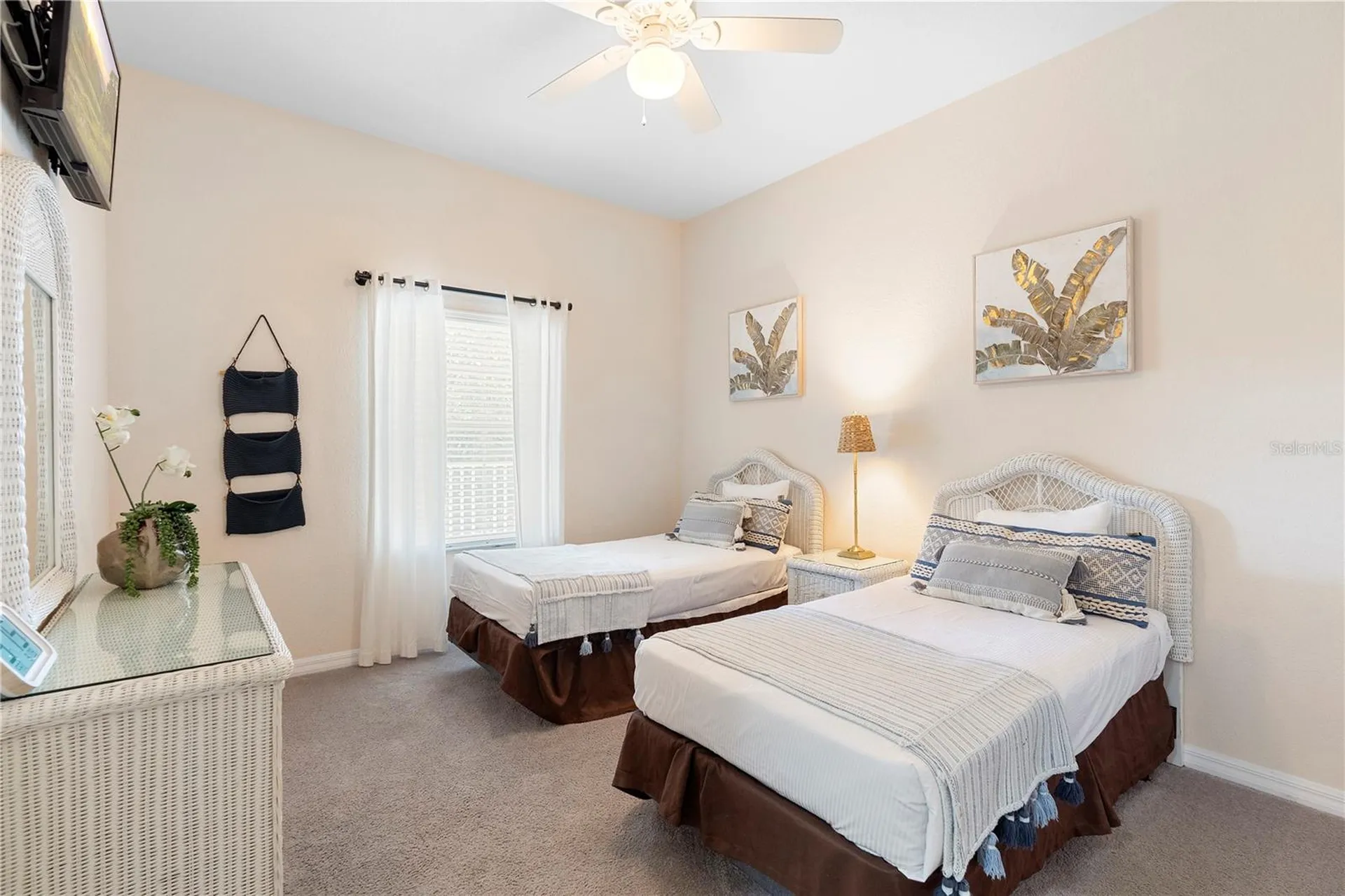 607 Gran Bahama Boulevard Davenport FL 33897