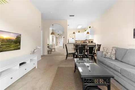 607 Gran Bahama Boulevard Davenport FL 33897