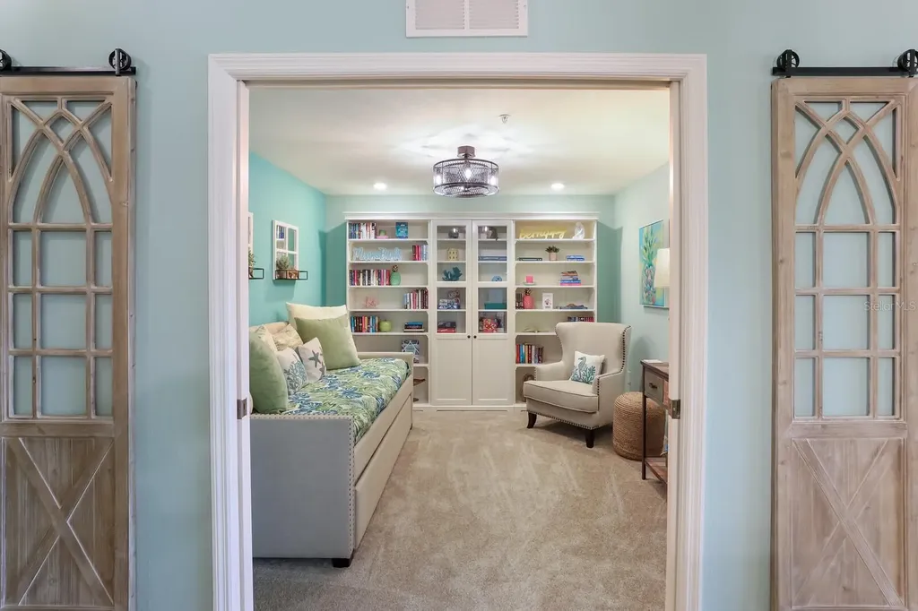 5557 Palmer Circle Bradenton FL 34211
