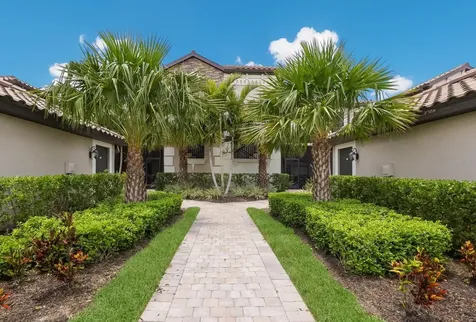 5557 Palmer Circle Bradenton FL 34211