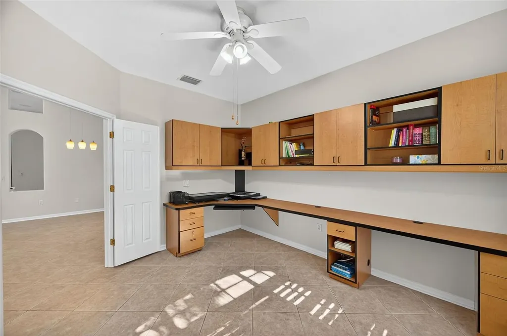 19156 Dove Creek Drive Tampa FL 33647