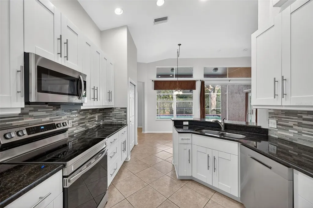 19156 Dove Creek Drive Tampa FL 33647