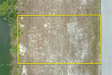 2831 NE 5th Place Cape Coral FL 33909