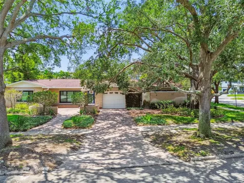 750 Alda Way NE St Petersburg FL 33704