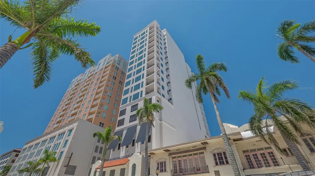 33 S Palm Avenue Sarasota FL 34236