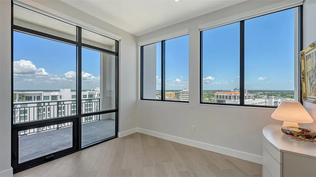 33 S Palm Avenue Sarasota FL 34236