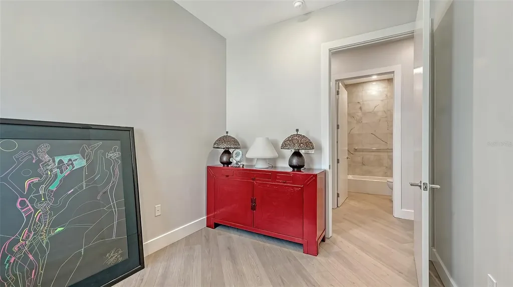 33 S Palm Avenue Sarasota FL 34236