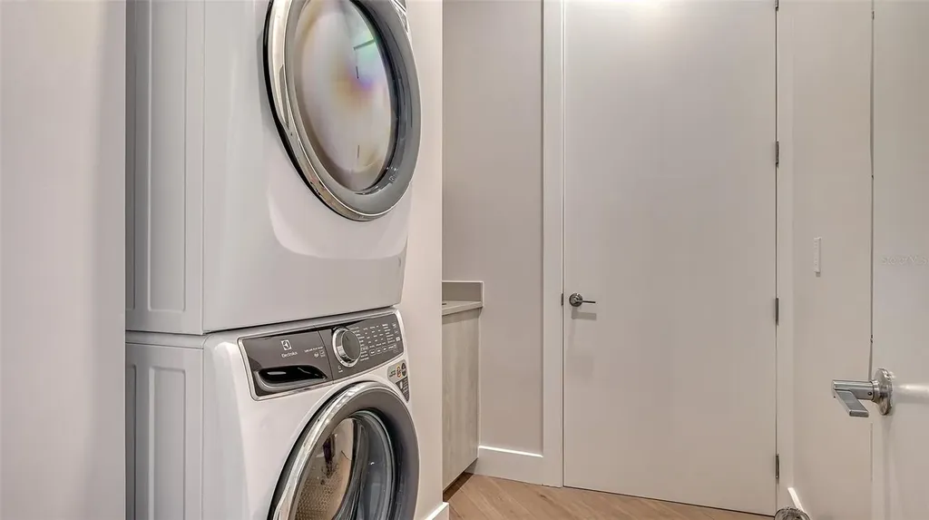 33 S Palm Avenue Sarasota FL 34236