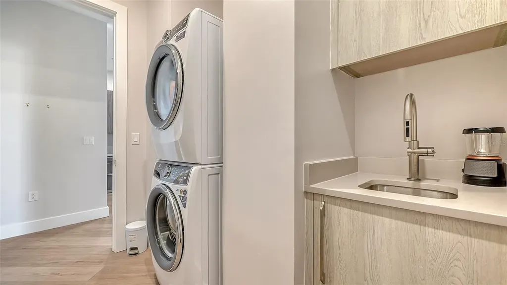 33 S Palm Avenue Sarasota FL 34236