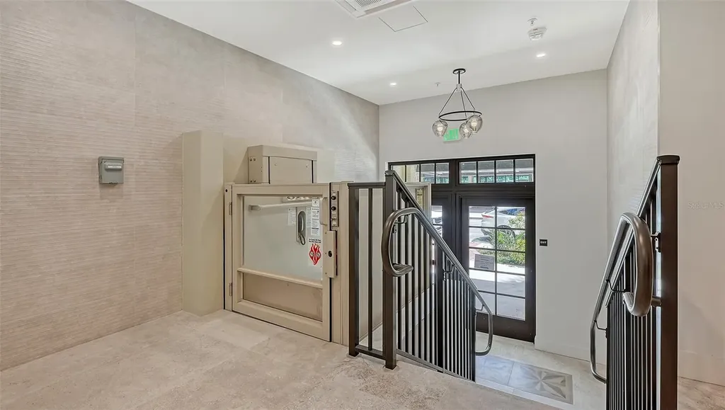 33 S Palm Avenue Sarasota FL 34236