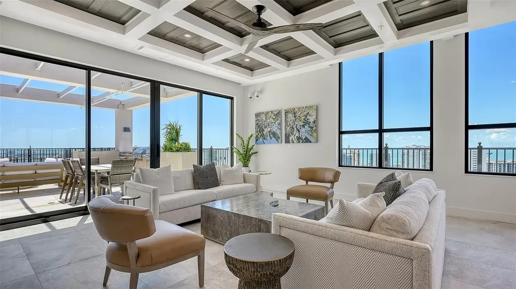 33 S Palm Avenue Sarasota FL 34236