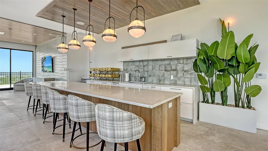 33 S Palm Avenue Sarasota FL 34236