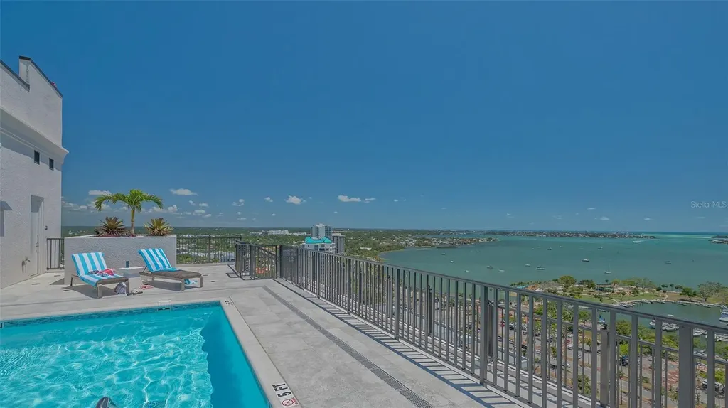 33 S Palm Avenue Sarasota FL 34236