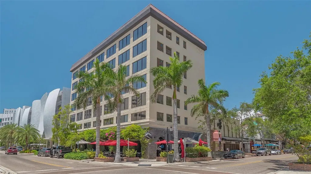 33 S Palm Avenue Sarasota FL 34236