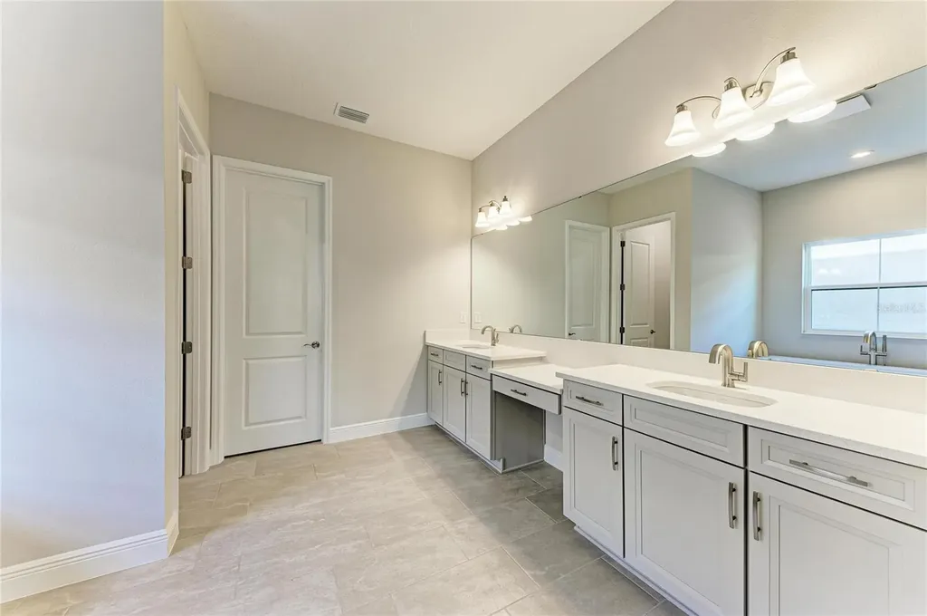 4630 Cedar Fog Ct Drive Valrico FL 33596