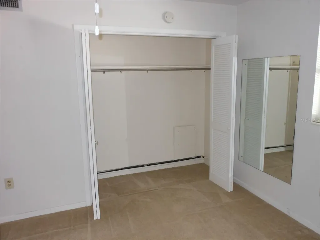 138 36th Avenue N St Petersburg FL 33704