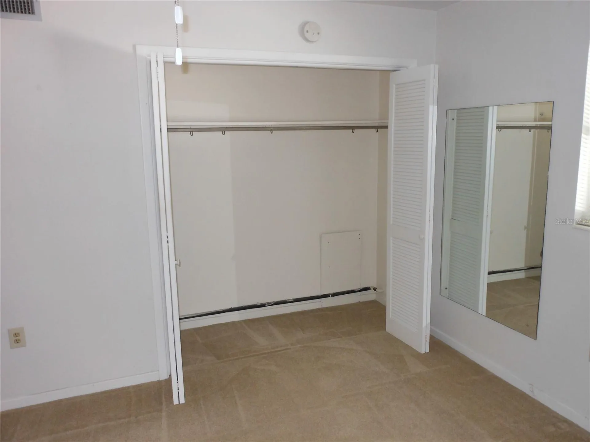 138 36th Avenue N St Petersburg FL 33704