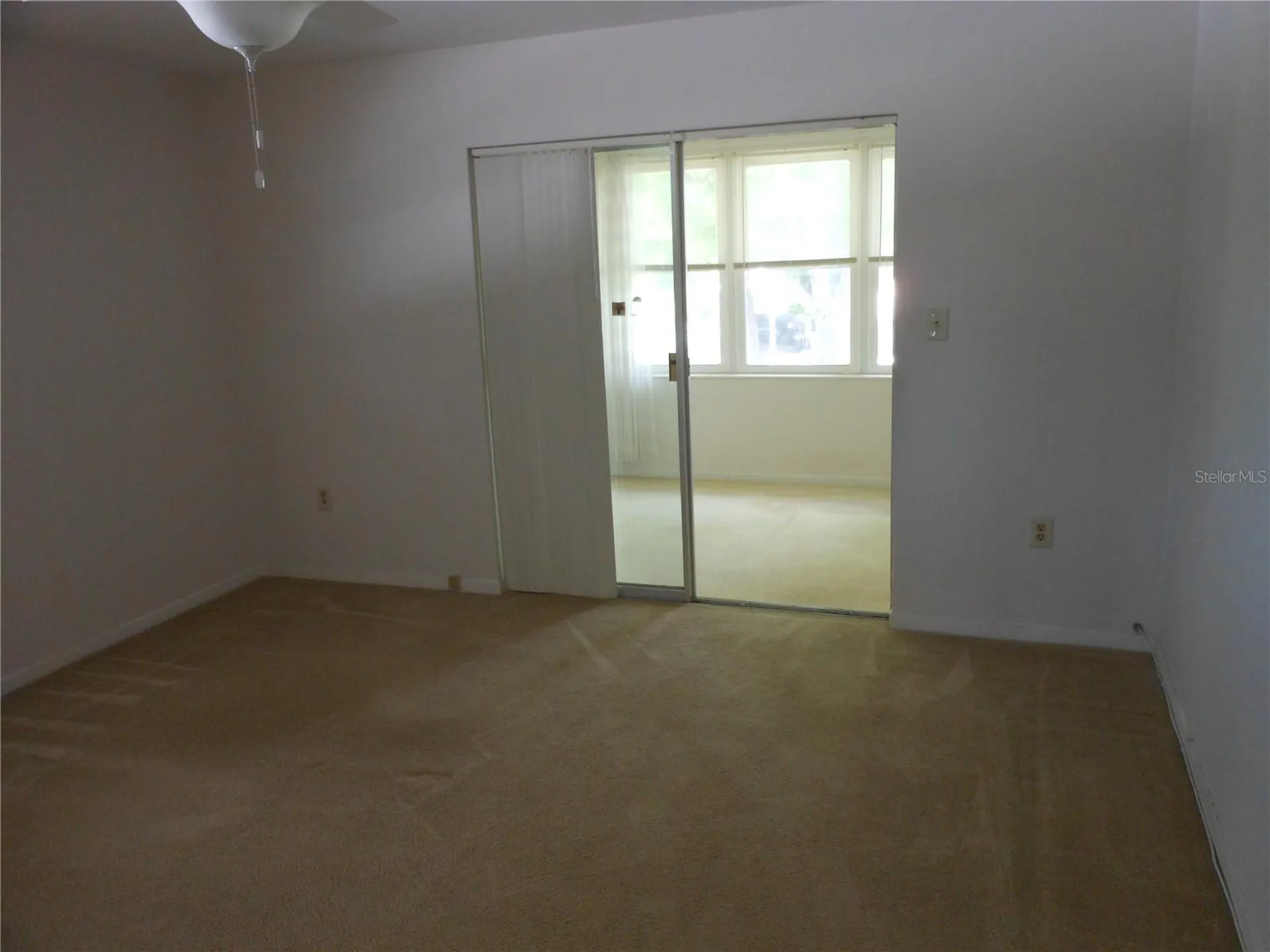 138 36th Avenue N St Petersburg FL 33704