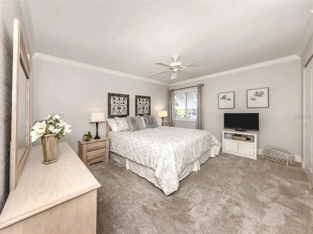 5669 Midnight Pass Road Sarasota FL 34242