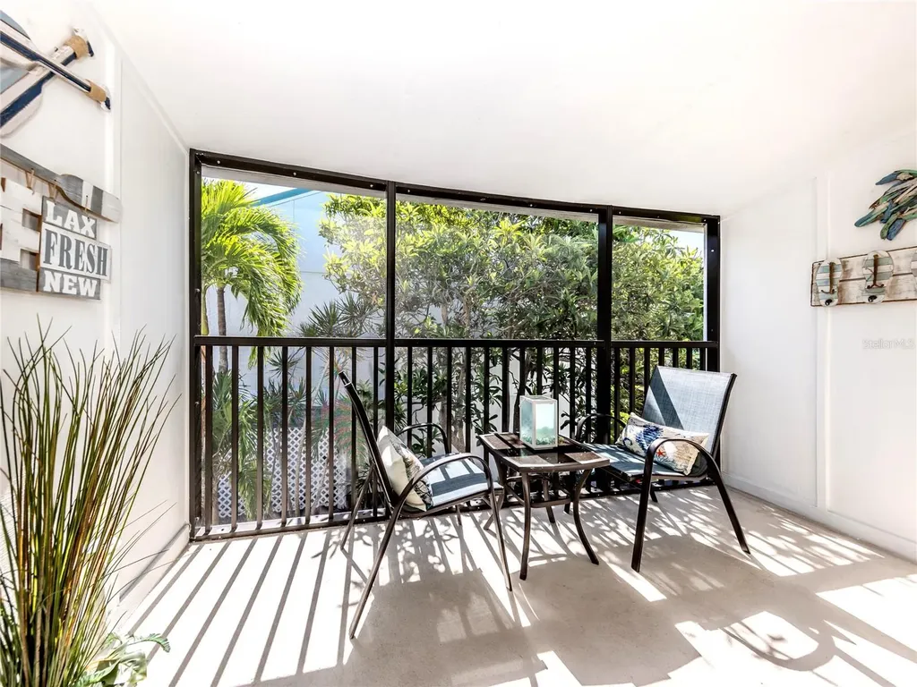 5669 Midnight Pass Road Sarasota FL 34242