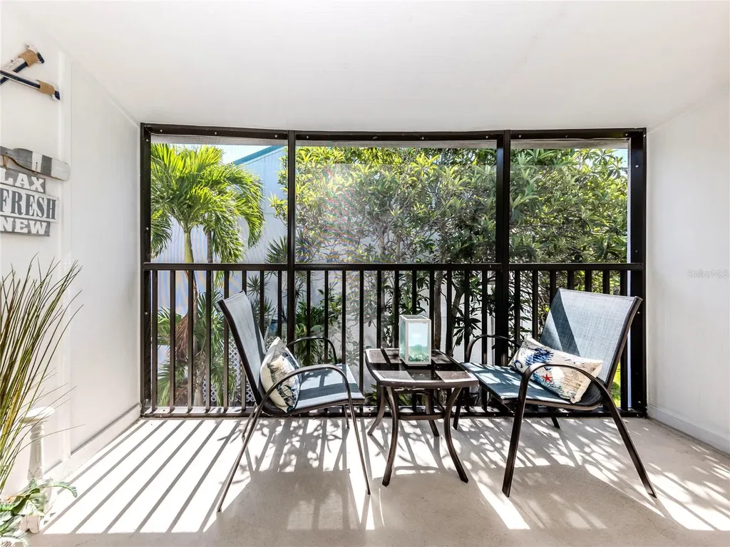 5669 Midnight Pass Road Sarasota FL 34242