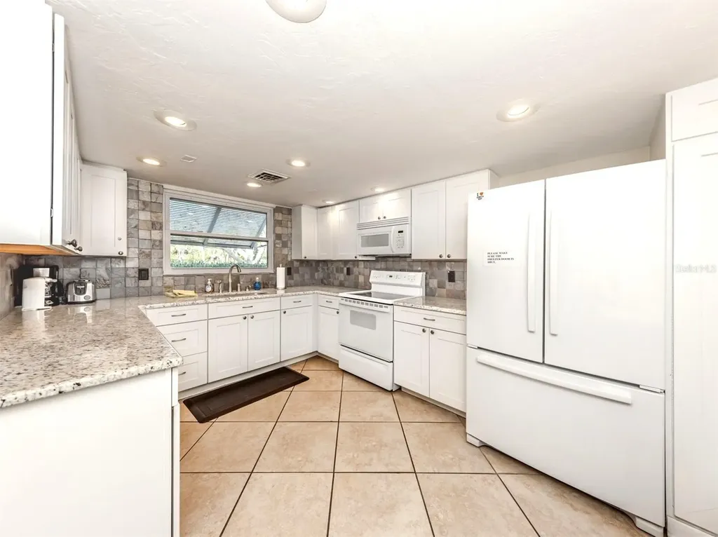 5669 Midnight Pass Road Sarasota FL 34242