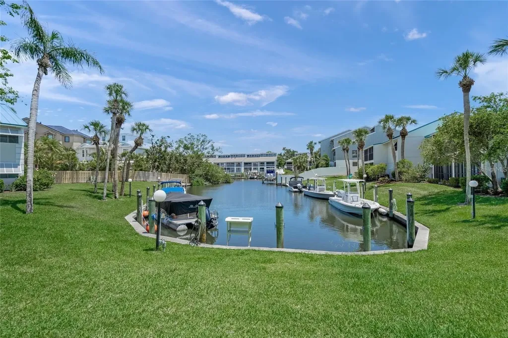 5669 Midnight Pass Road Sarasota FL 34242