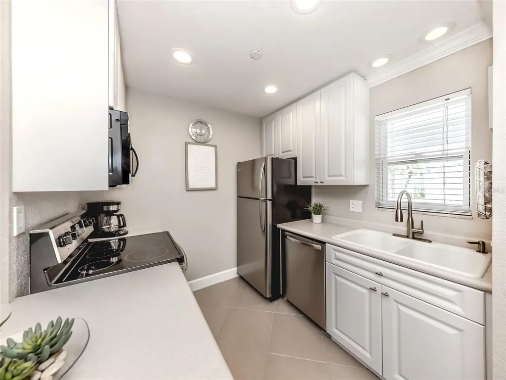 5669 Midnight Pass Road Sarasota FL 34242