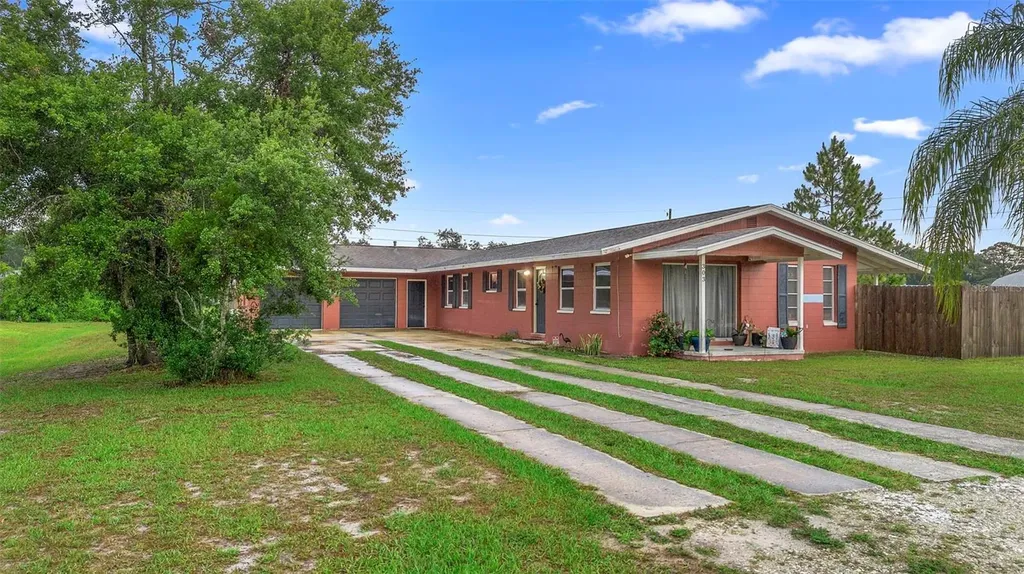 303 Thrush Avenue Sebring FL 33870