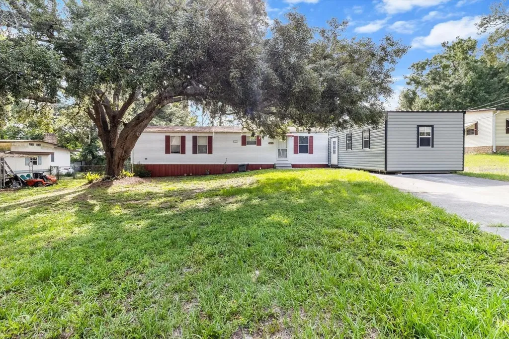 8431 S Lake Consuella Drive Floral City FL 34436