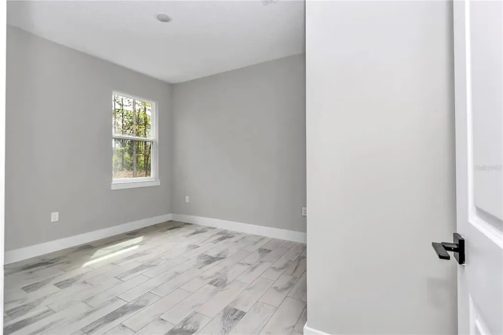 9695 SW 125 Court Road Dunnellon FL 34432