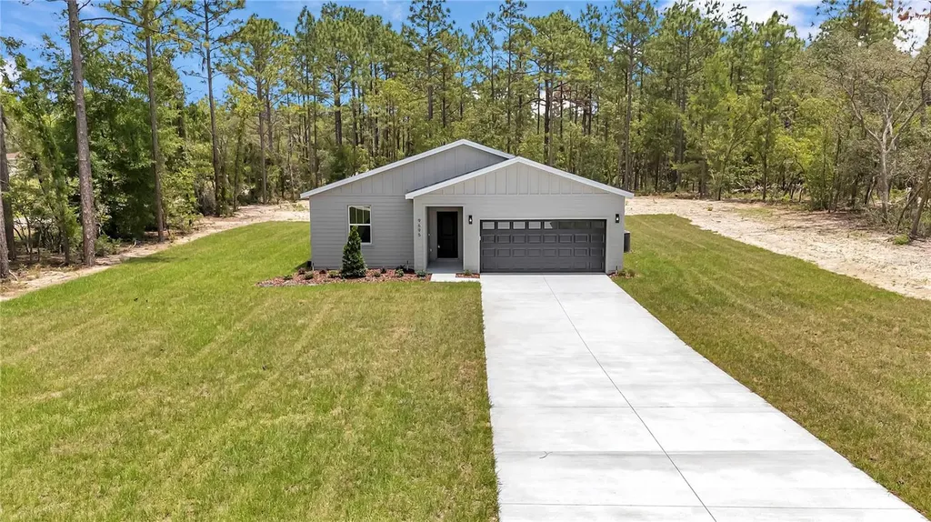 9695 SW 125 Court Road Dunnellon FL 34432