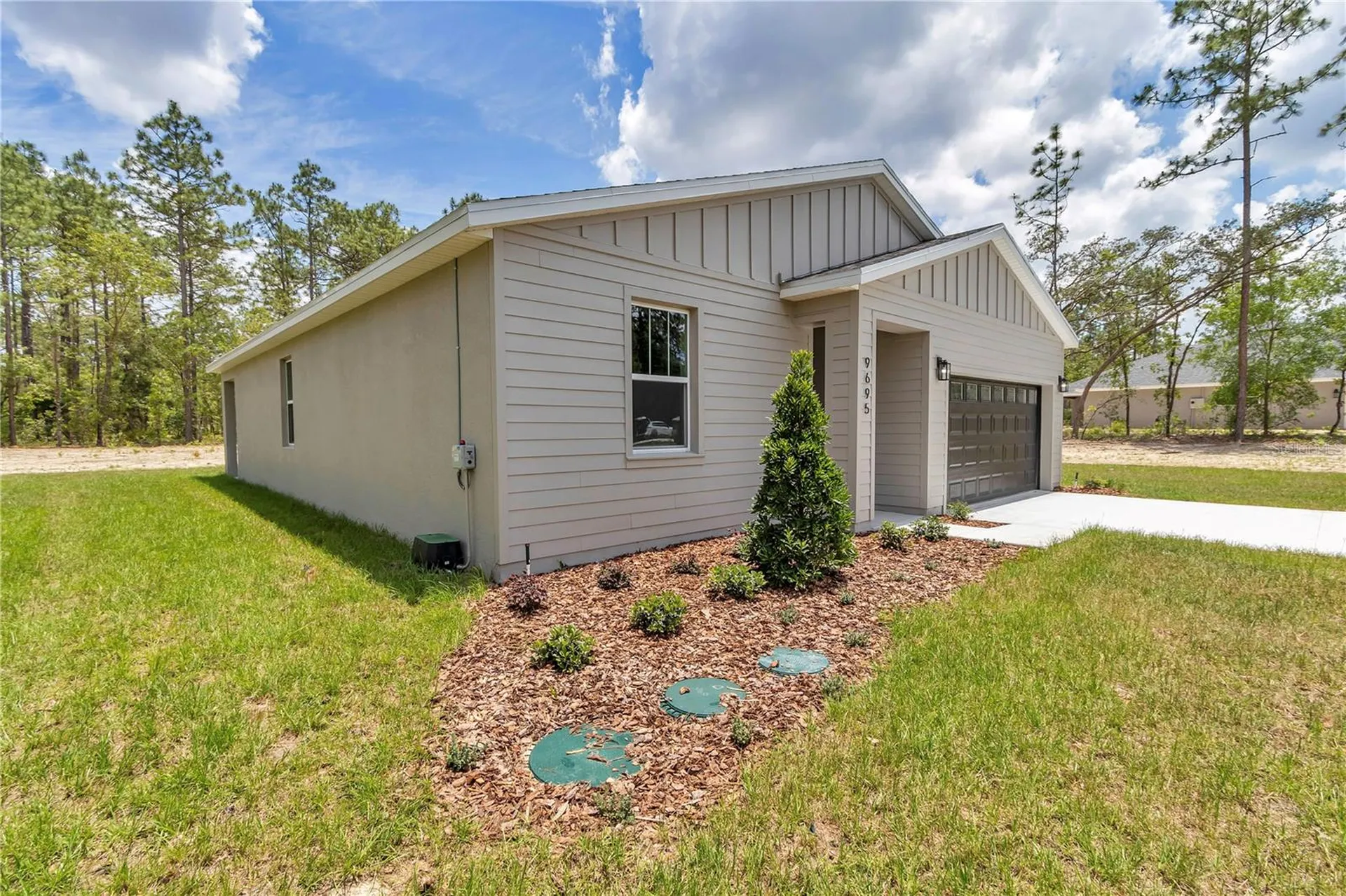 9695 SW 125 Court Road Dunnellon FL 34432