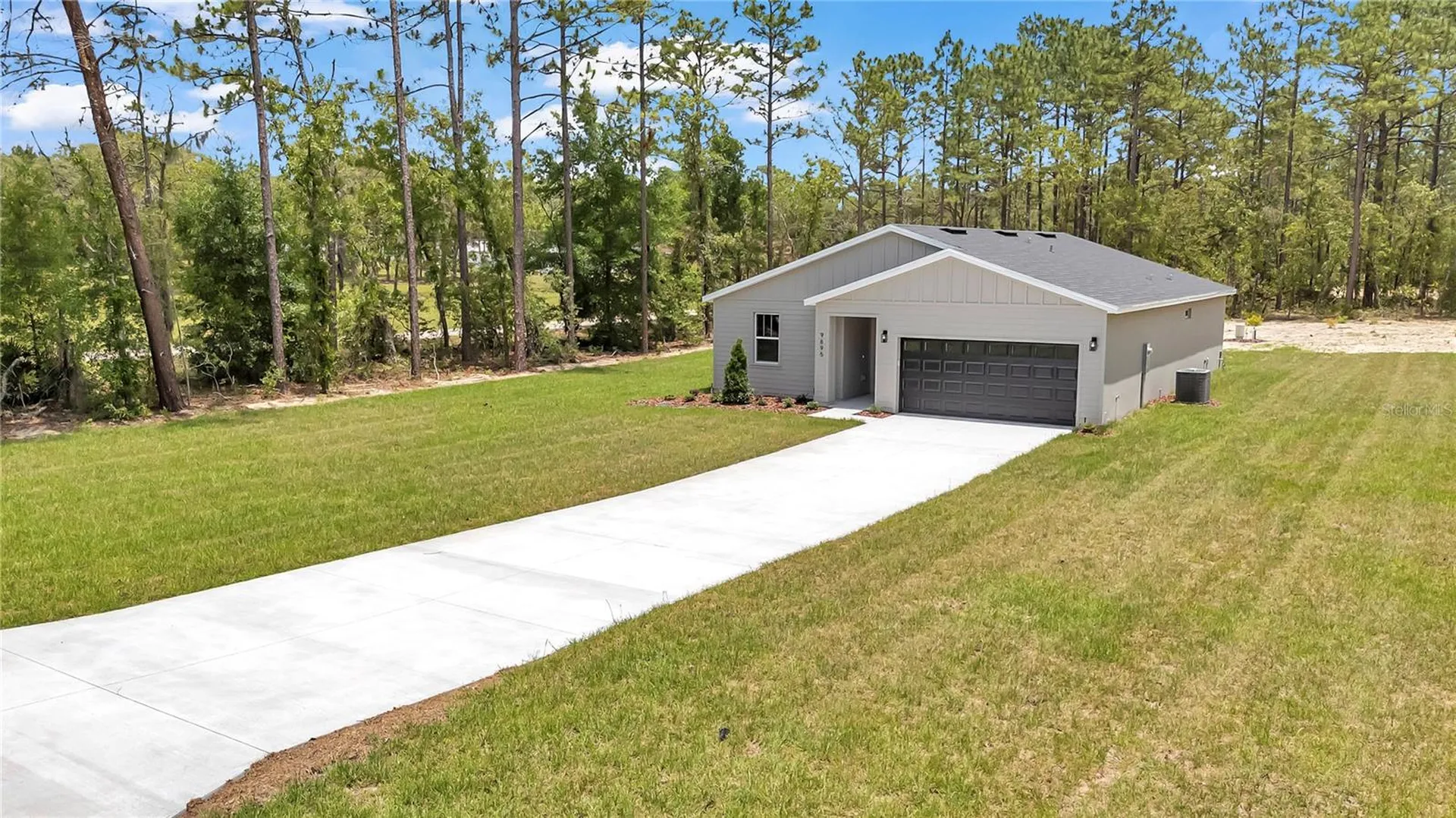 9695 SW 125 Court Road Dunnellon FL 34432