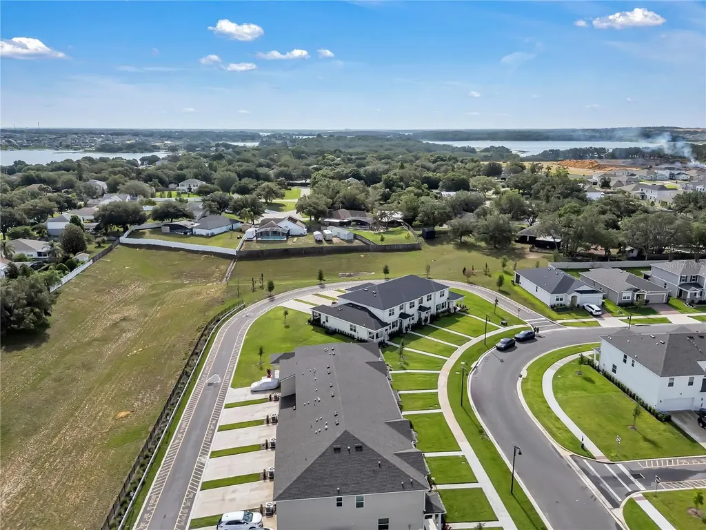 2552 Chickasaw Plum Loop Clermont FL 34711