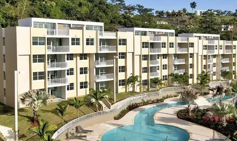 70 Condominio Alamanda Oeste Guaynabo PR 00969