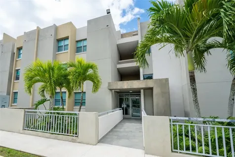 70 Condominio Alamanda Oeste Guaynabo PR 00969
