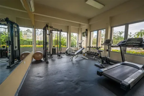 70 Condominio Alamanda Oeste Guaynabo PR 00969