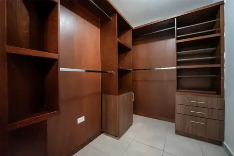 70 Condominio Alamanda Oeste Guaynabo PR 00969