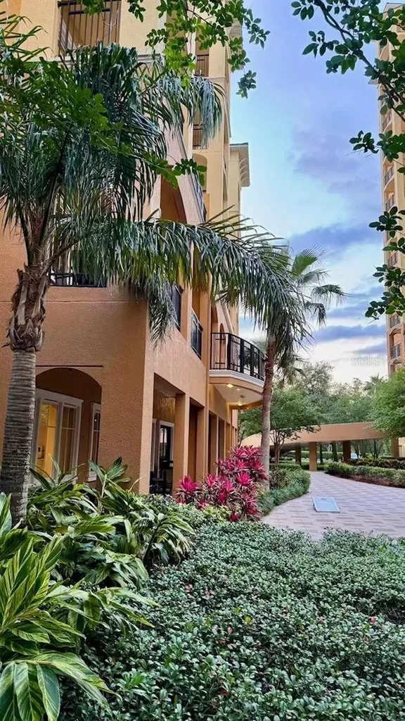 8125 Resort Village Drive Orlando FL 32821