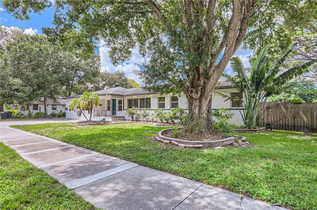 1145 53rd Avenue N St Petersburg FL 33703