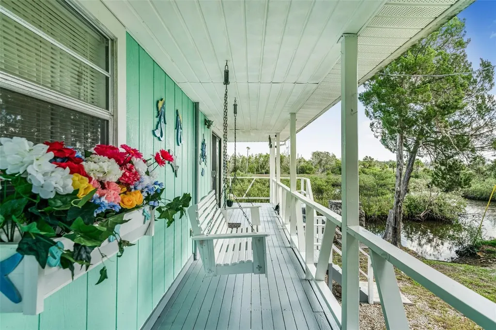 2220 S Coon Point Crystal River FL 34429