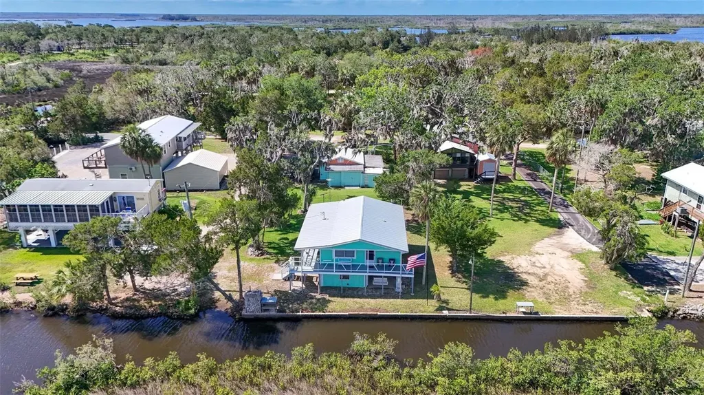 2220 S Coon Point Crystal River FL 34429