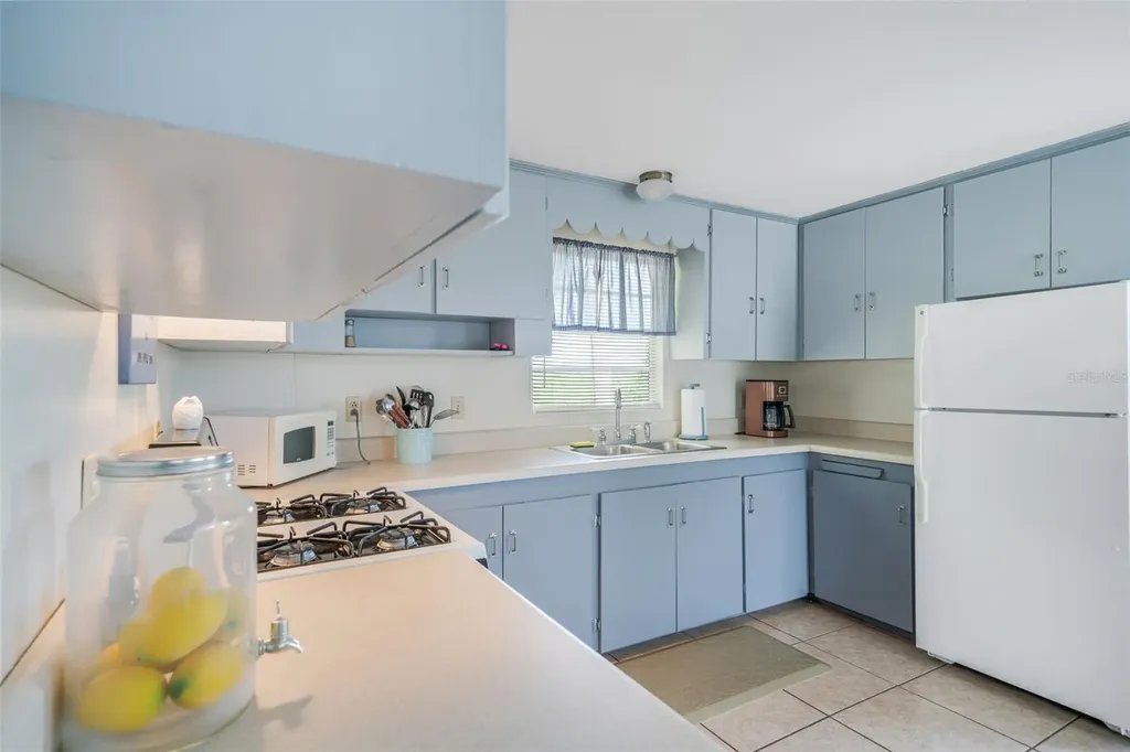 2220 S Coon Point Crystal River FL 34429