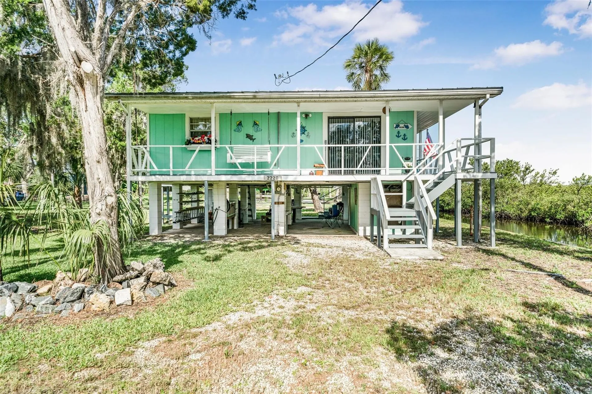 2220 S Coon Point Crystal River FL 34429