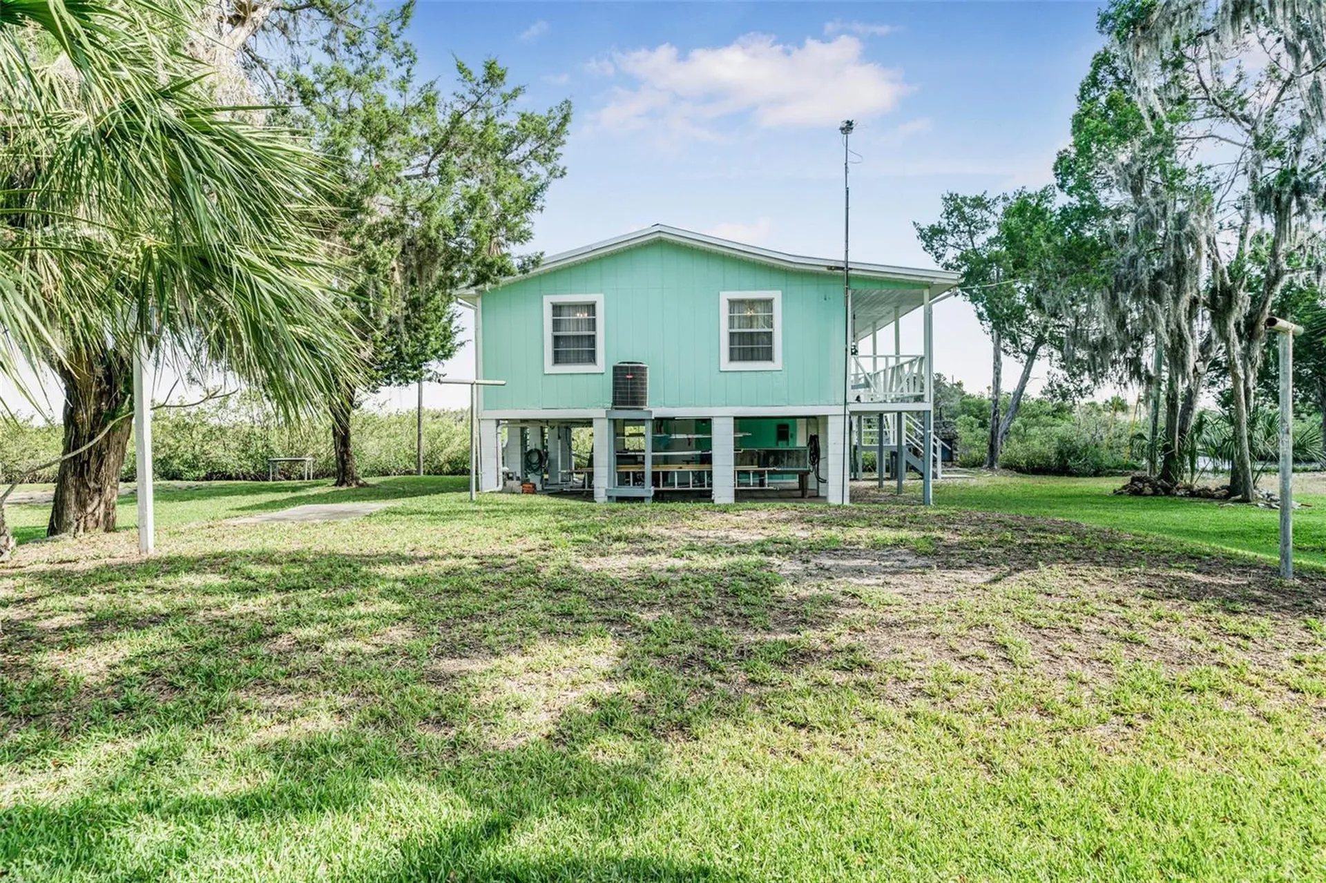 2220 S Coon Point Crystal River FL 34429
