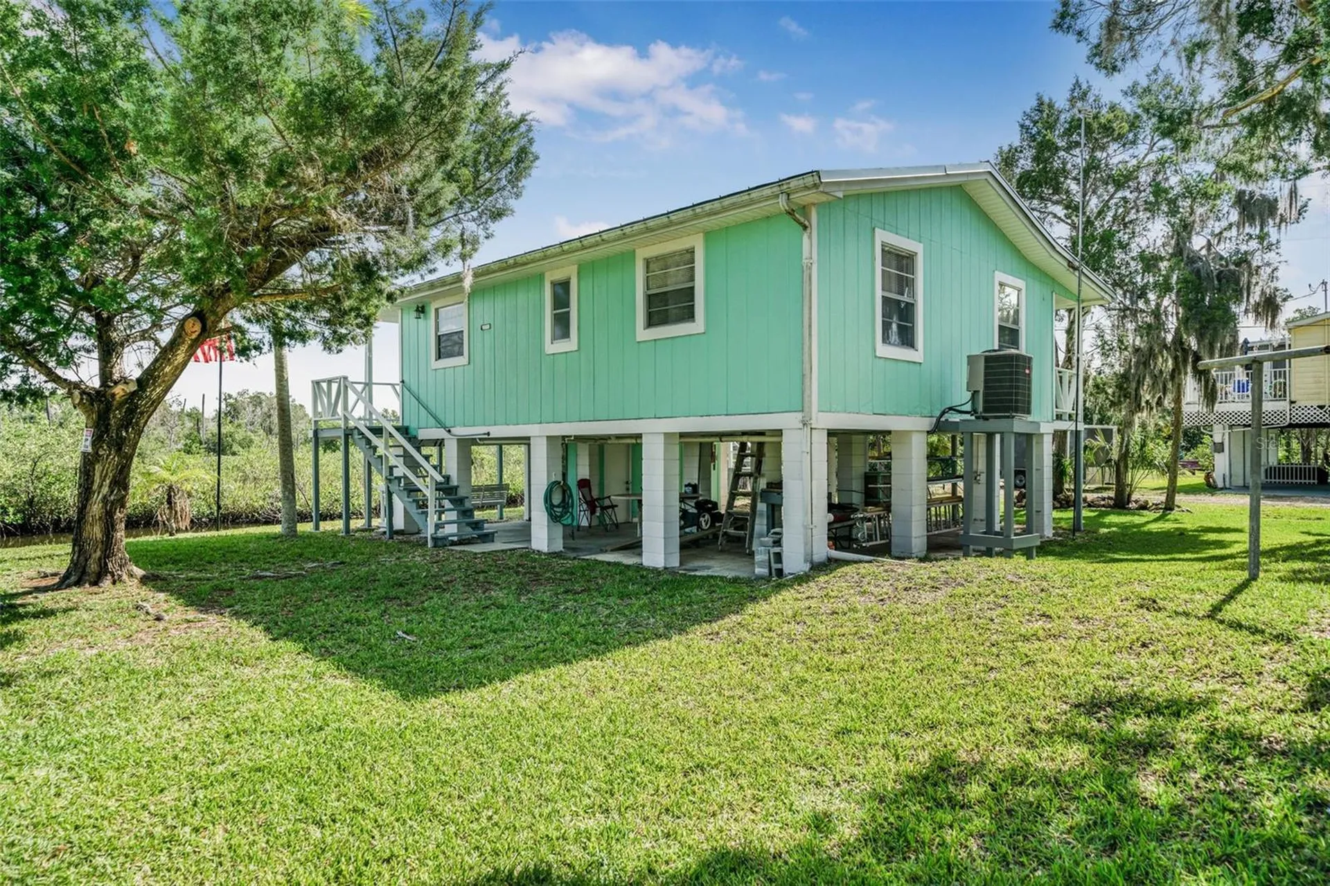 2220 S Coon Point Crystal River FL 34429