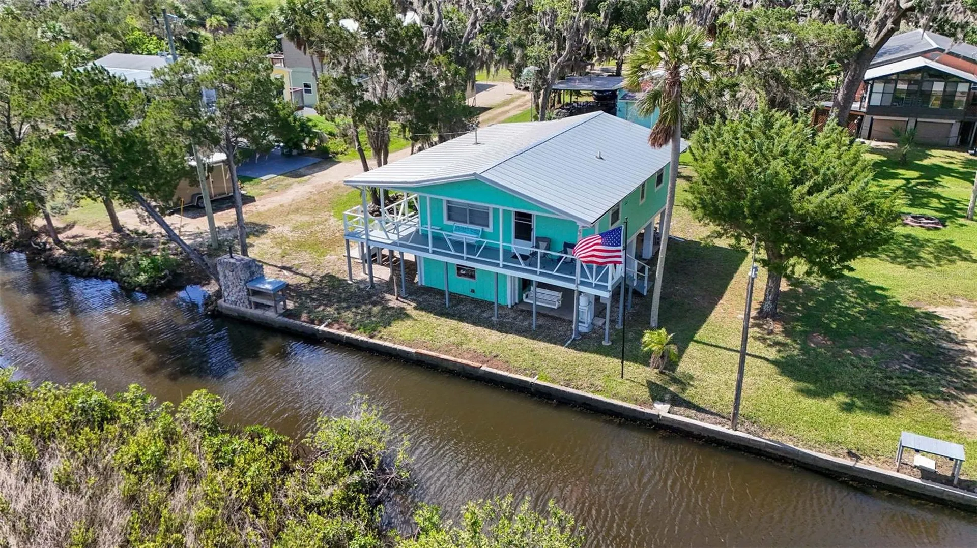 2220 S Coon Point Crystal River FL 34429